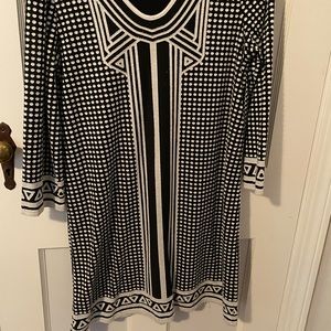 Max studio black and white geometric dress